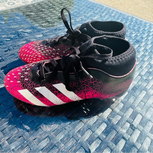 Adidas Predator Freak 4 FXG Youth 2 Pink Black Soccer Cleats Shoes FW7535 - Picture 4 of 10